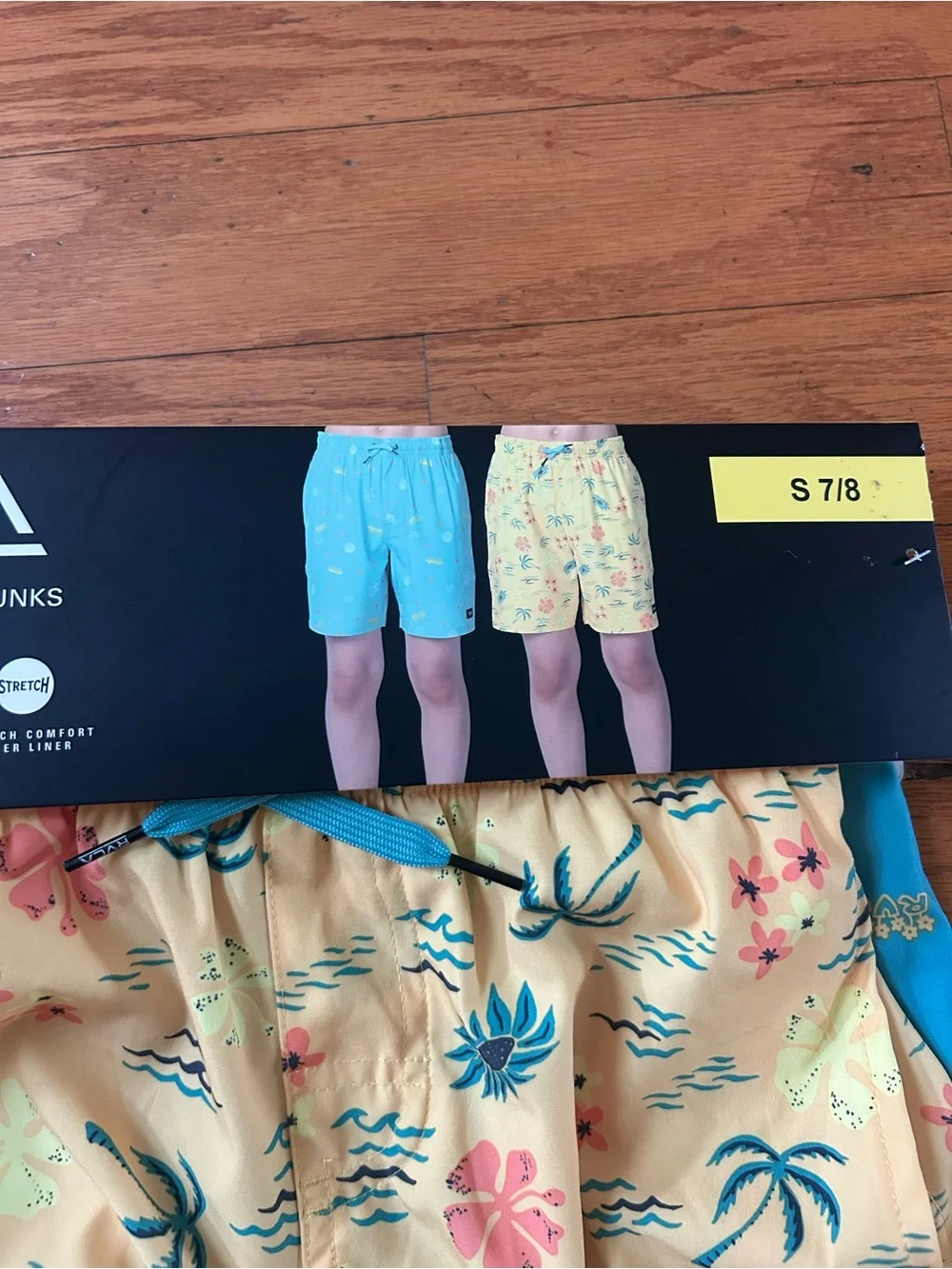 NWT RVCA boys swim trunks 2 pack size S 7/8